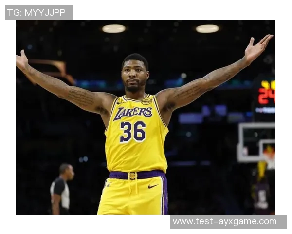 马库斯斯马特在NBA赛场上的拼搏精神与领导力分析